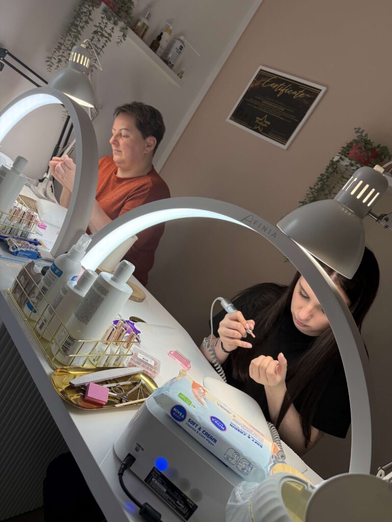 Kurs mani pro stylistyki - Stylistka paznokci Sosnowiec